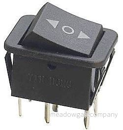 Přepínač kolébkový ON-OFF-ON 250V/15A černý 733337 Přepínač kolébkový ON-OFF-ON 250V/15A černý 733337