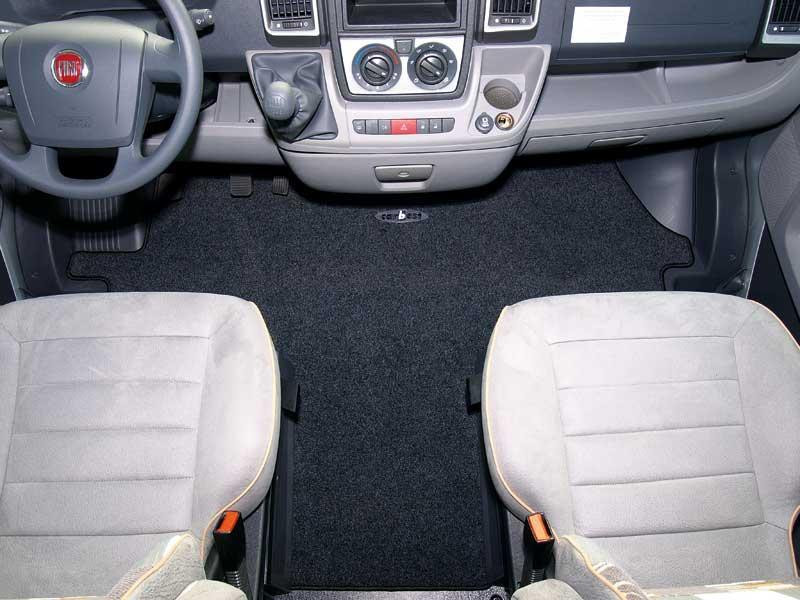Koberec do kabiny řidiče Fiat Ducato / Peugeot Boxer / Citroën Jumper 2002–2006 307902