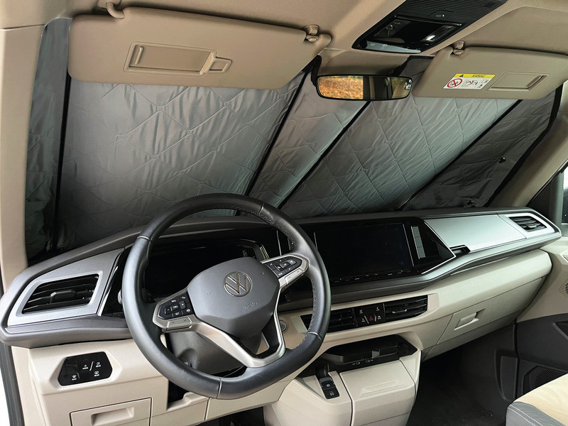 Sada zatemnění oken pro VW Multivan od r.v. 2021 (L2, pravé posuvné dveře) 318215