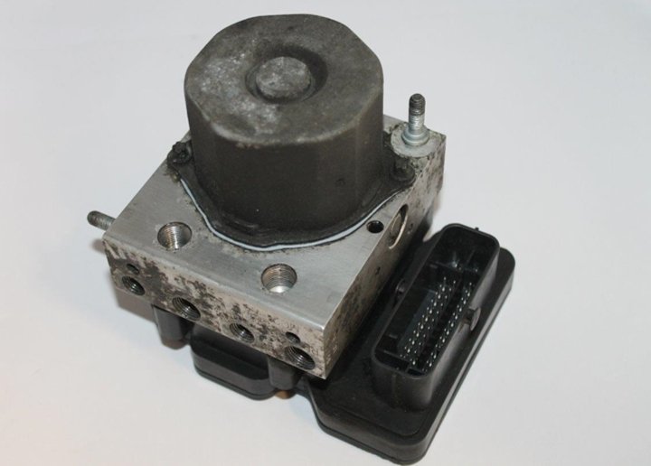 Řídící jednotka ABS ESP 9.0 SKODA 6R0907379AT BOSCH 0265242437