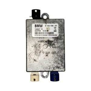 BMW X5 E70 r.v. 2008 USB rozdělovač 14404710 S5VX3T81486 BMW X5 E70 r.v. 2008 USB rozdělovač 14404710 S5VX3T81486